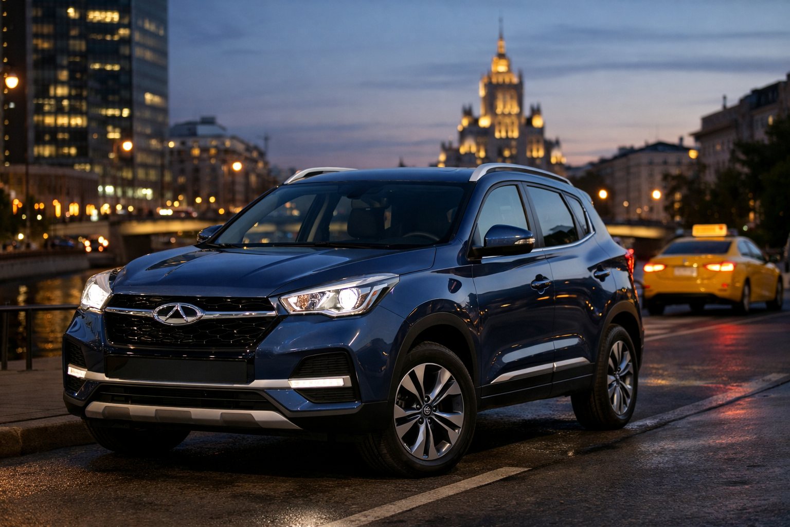 Chery Tiggo 4 в вечернем городе